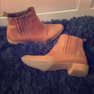 Madewell Leather Booties